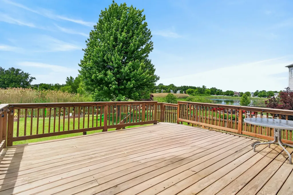 1124 Ashlyn Lane Antioch IL 60002