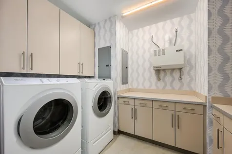 77 East Walton Street Chicago IL 60611