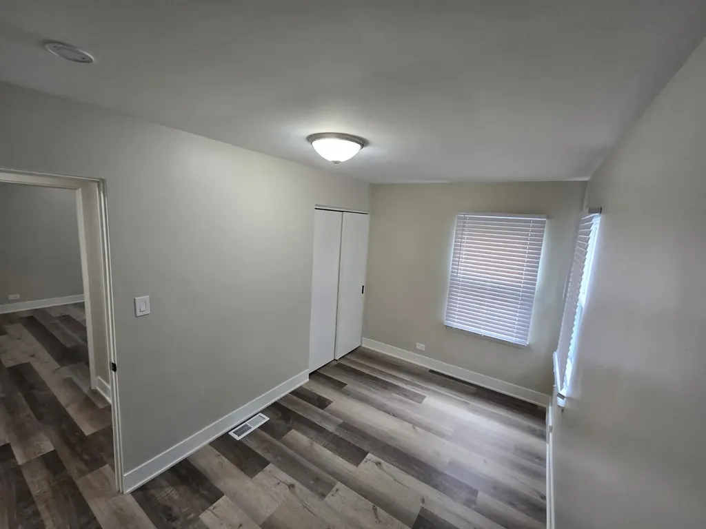 5522 Pershing Avenue Downers Grove IL 60515