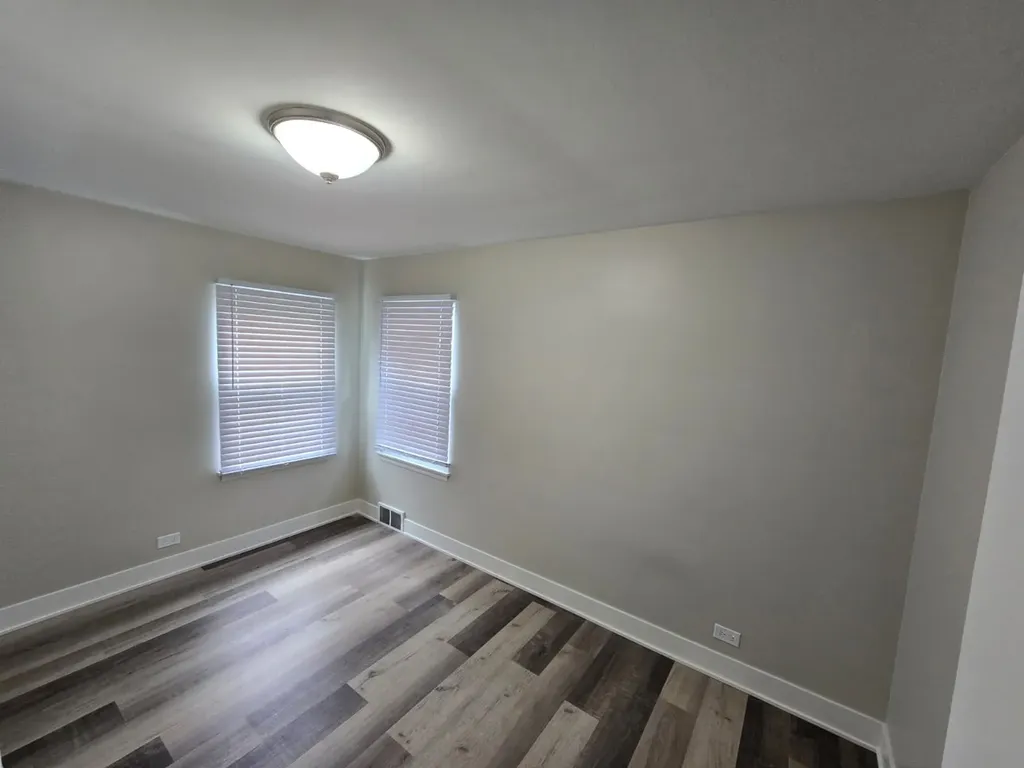 5522 Pershing Avenue Downers Grove IL 60515
