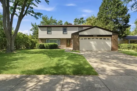 802 East Hackberry Drive Arlington Heights IL 60004
