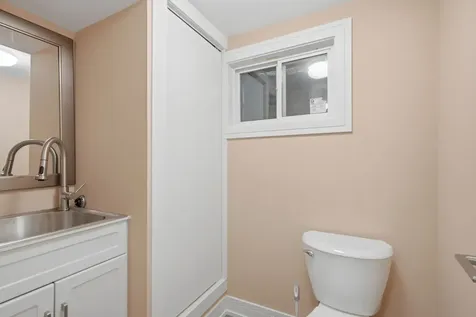 802 East Hackberry Drive Arlington Heights IL 60004