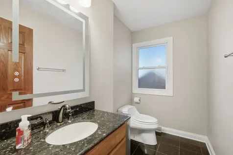 802 East Hackberry Drive Arlington Heights IL 60004