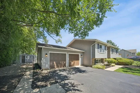 24454 West Hart Road Round Lake IL 60073