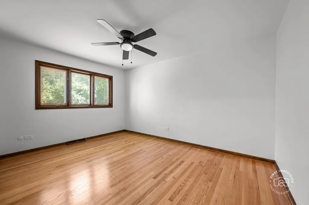 18W088 Claremont Drive Darien IL 60561