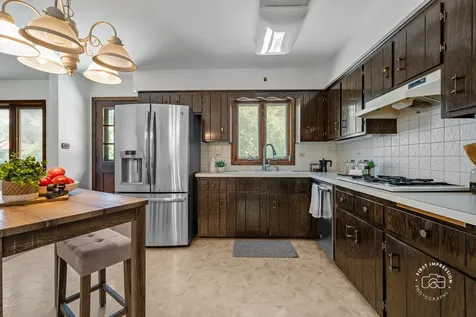 18W088 Claremont Drive Darien IL 60561