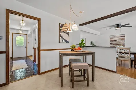 18W088 Claremont Drive Darien IL 60561