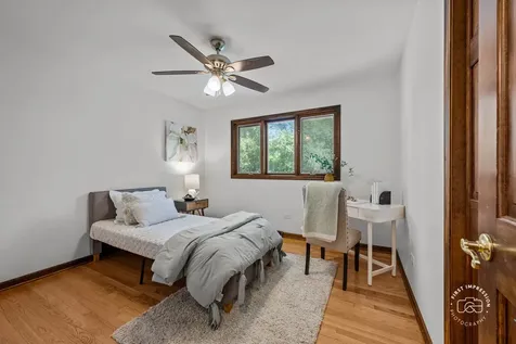 18W088 Claremont Drive Darien IL 60561