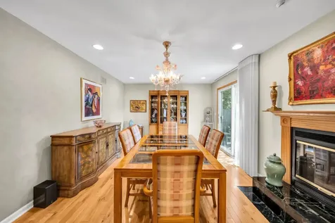 728 Price Lane Deerfield IL 60015