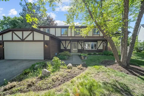 728 Price Lane Deerfield IL 60015