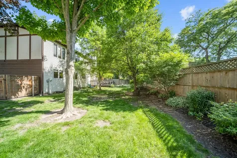 728 Price Lane Deerfield IL 60015