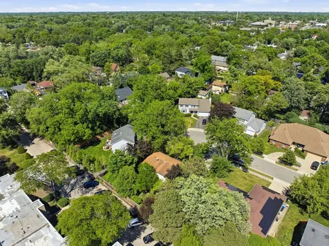728 Price Lane Deerfield IL 60015
