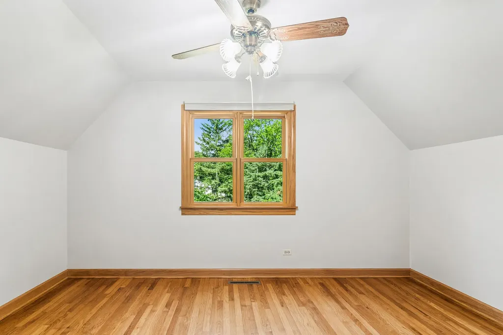 255 West Lane Lake Zurich IL 60047