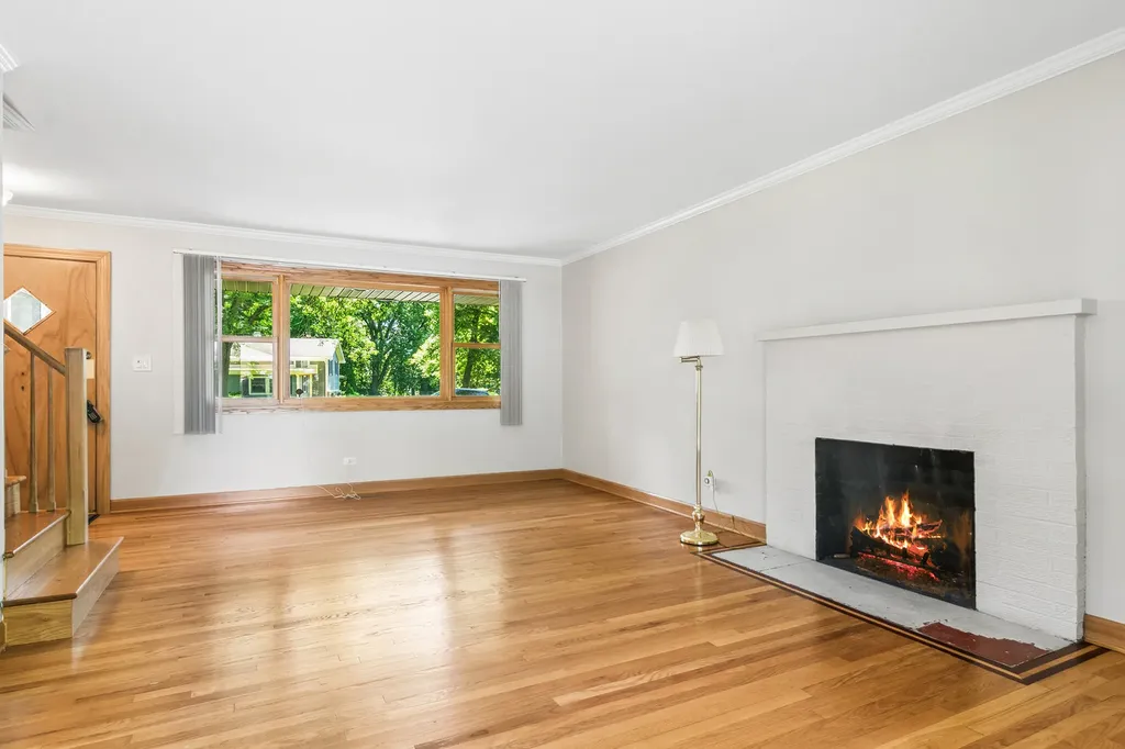 255 West Lane Lake Zurich IL 60047