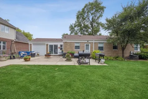 4812 Wolf Road Western Springs IL 60558