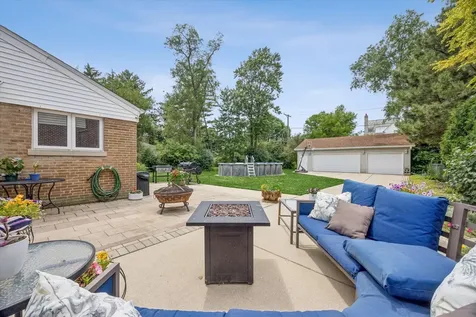 4812 Wolf Road Western Springs IL 60558