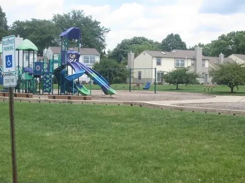 1051 Rockport Drive Carol Stream IL 60188