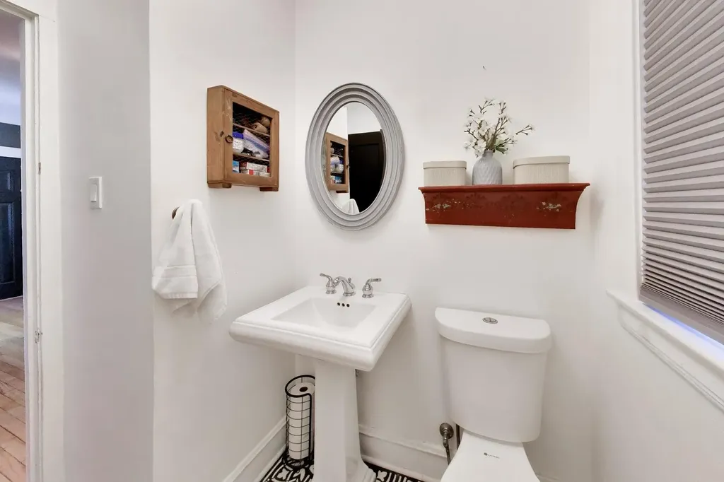 322 Oak Circle Wilmette IL 60091