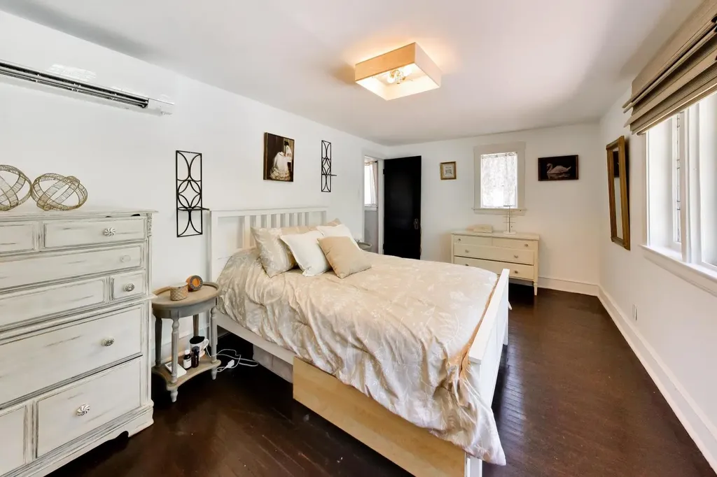 322 Oak Circle Wilmette IL 60091