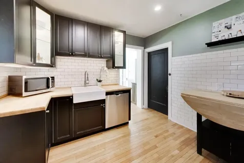 322 Oak Circle Wilmette IL 60091