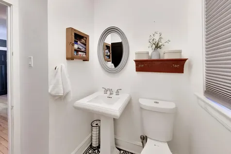 322 Oak Circle Wilmette IL 60091