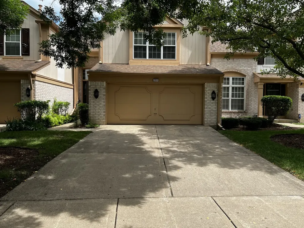 200 West Fox Hill Drive Buffalo Grove IL 60089