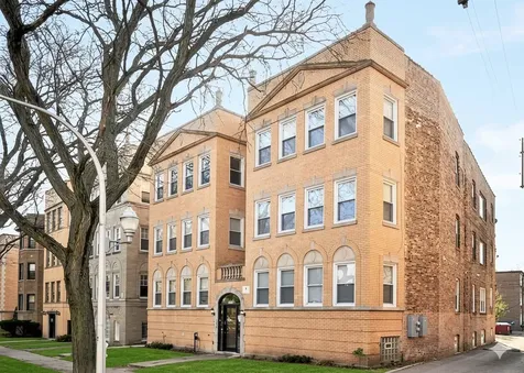 2065 West Jarvis Avenue Chicago IL 60645
