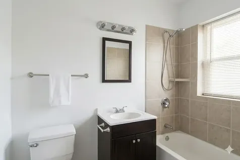 2065 West Jarvis Avenue Chicago IL 60645