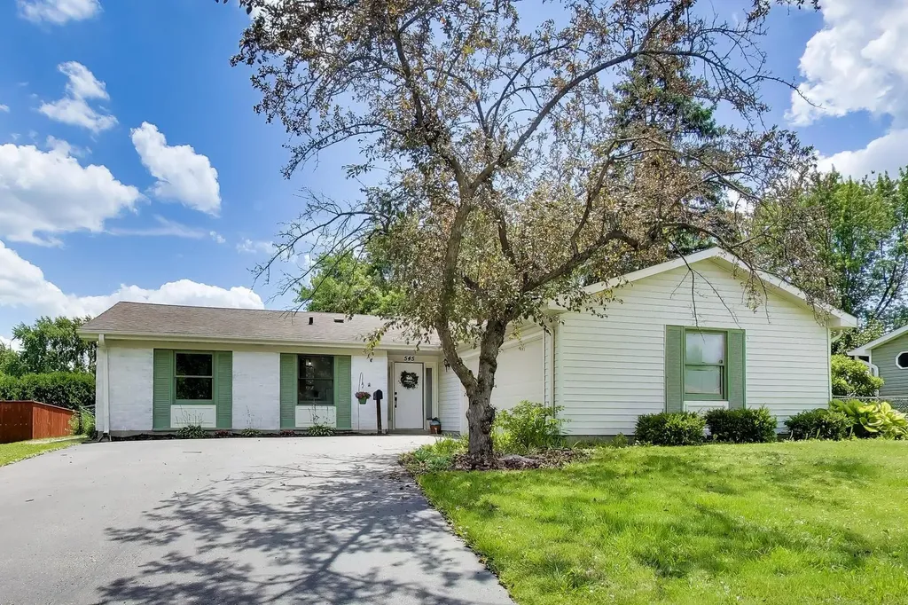 545 Ramblewood Court Lake Zurich IL 60047