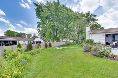 545 Ramblewood Court Lake Zurich IL 60047
