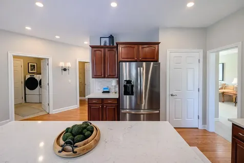 823 Columbia Circle North Aurora IL 60542