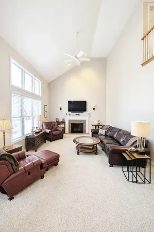 823 Columbia Circle North Aurora IL 60542