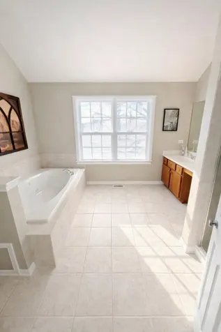 823 Columbia Circle North Aurora IL 60542