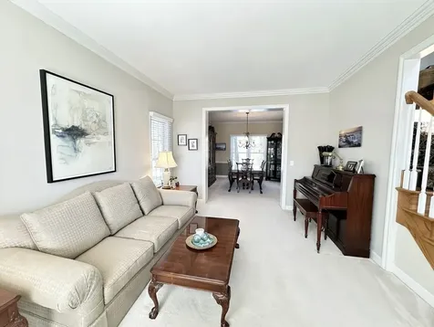 823 Columbia Circle North Aurora IL 60542