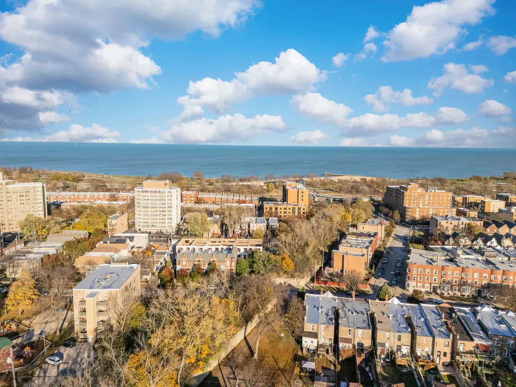 4105 South Drexel Boulevard Chicago IL 60653