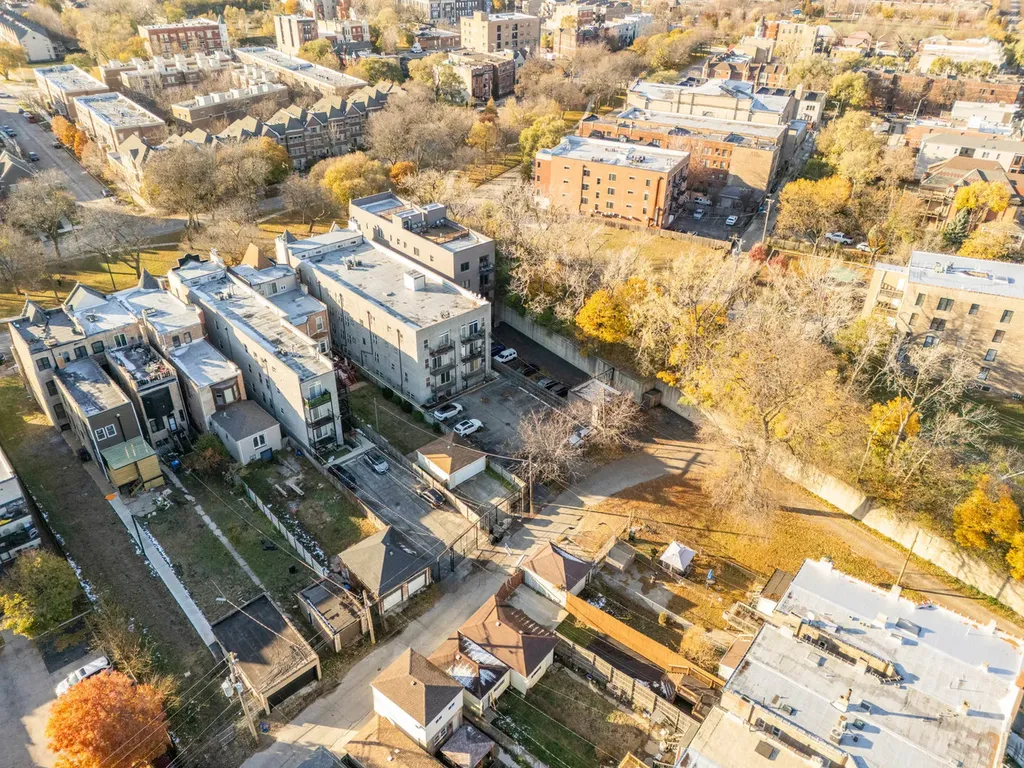 4105 South Drexel Boulevard Chicago IL 60653