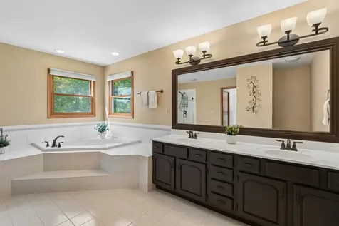 334 Sequoia Court Antioch IL 60002