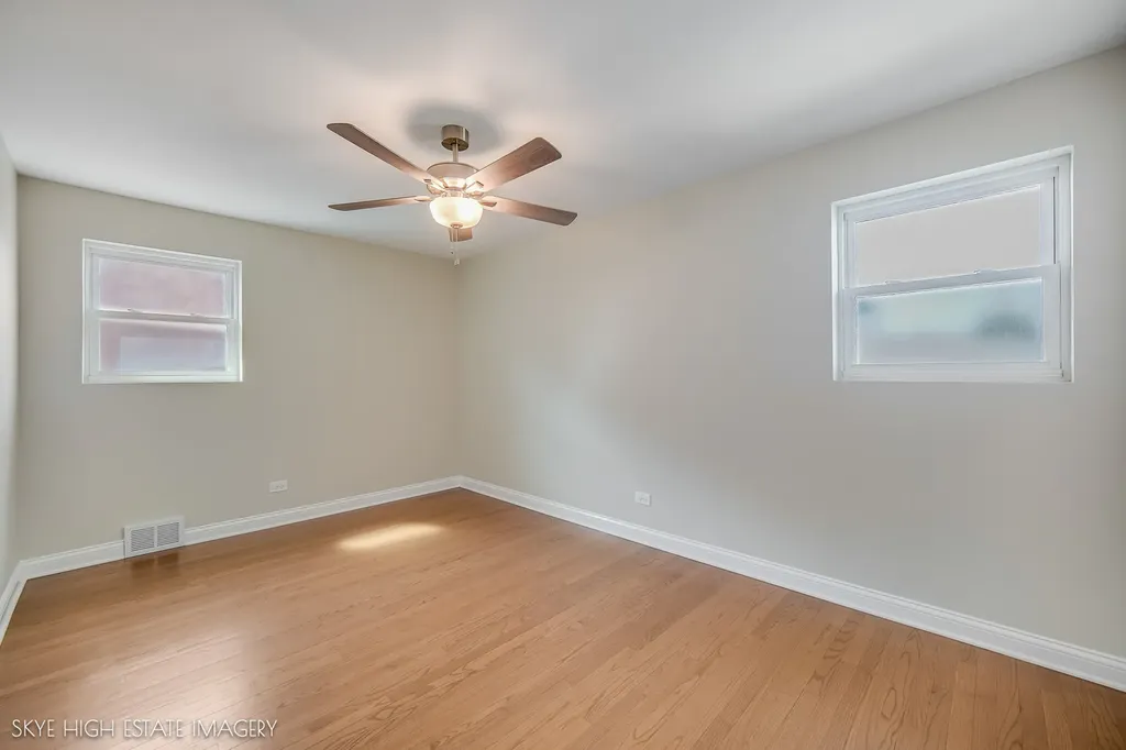 11232 South Albany Avenue Chicago IL 60655