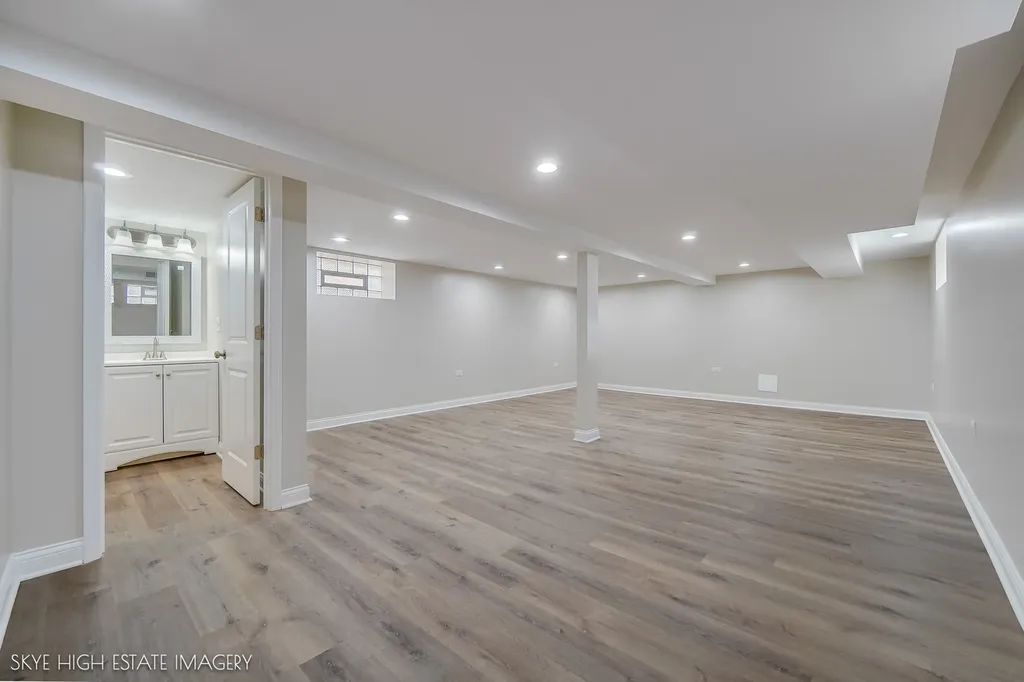 11232 South Albany Avenue Chicago IL 60655