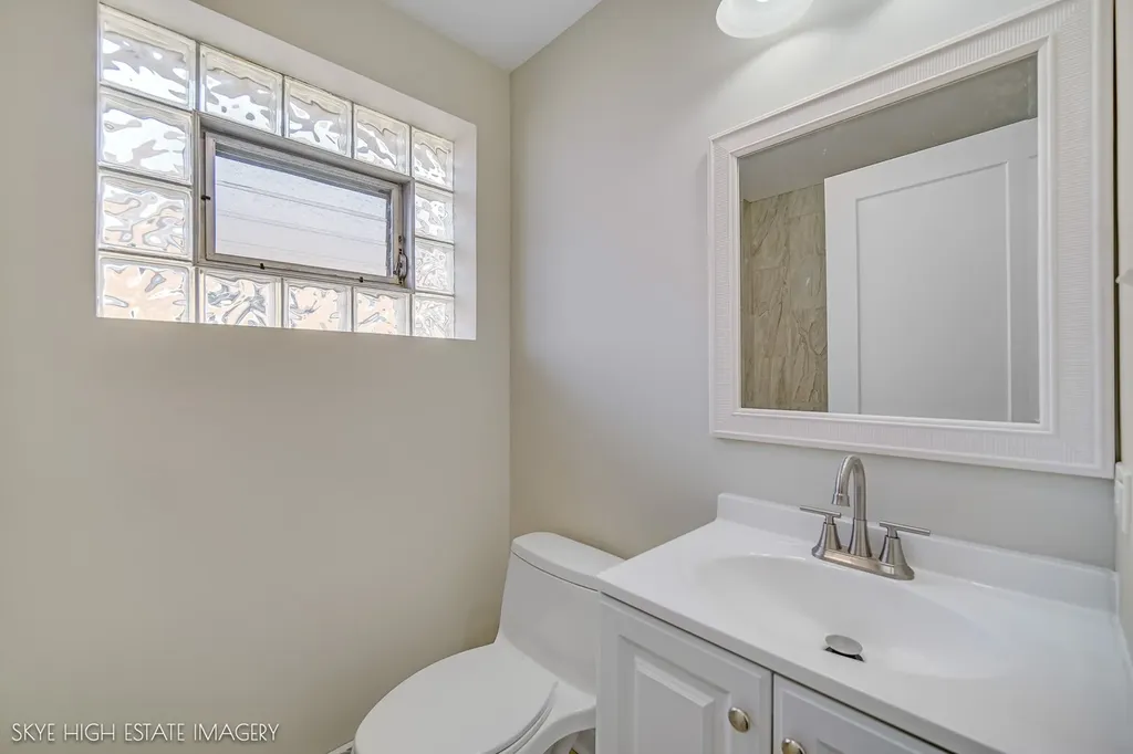 11232 South Albany Avenue Chicago IL 60655