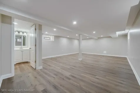 11232 South Albany Avenue Chicago IL 60655
