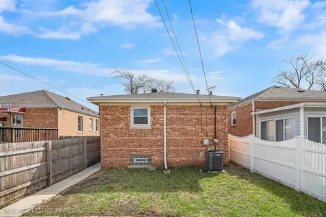 11232 South Albany Avenue Chicago IL 60655