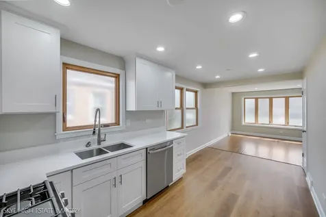 11232 South Albany Avenue Chicago IL 60655