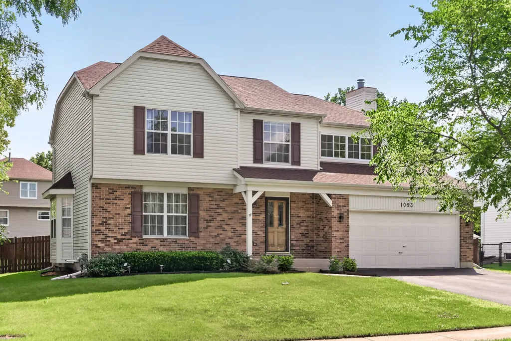 1093 Brighton Drive Carol Stream IL 60188
