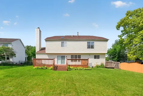 1093 Brighton Drive Carol Stream IL 60188
