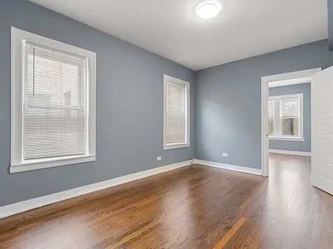 7649 South Yates Boulevard Chicago IL 60649