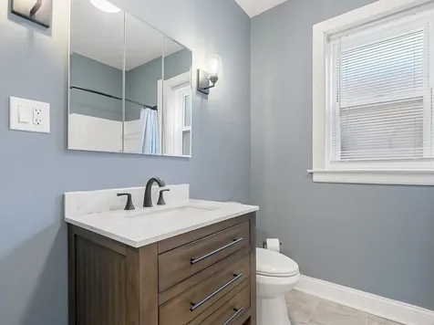 7649 South Yates Boulevard Chicago IL 60649
