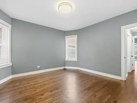 7649 South Yates Boulevard Chicago IL 60649