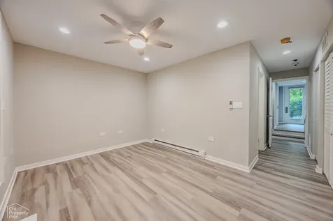 2730 North Greenview Avenue Chicago IL 60614