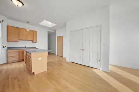 718 West 51st Street Chicago IL 60609